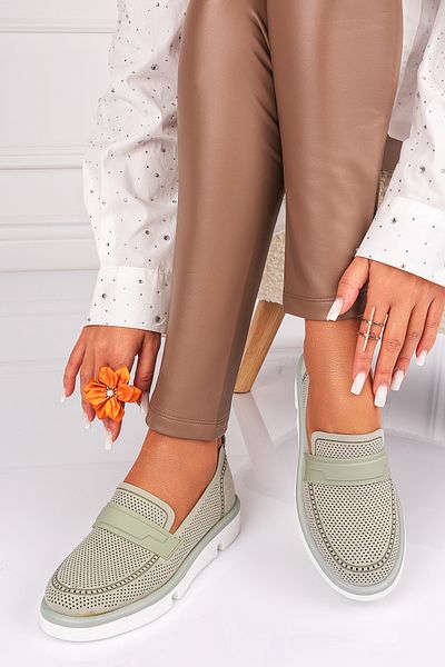 Lush Fashion Women's Casual Suede Shoes