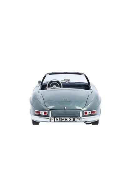 MERCEDES -Benz 300 Sl Roadster W198 Ii 1:18 Light Blue Diecast Model Vehicle