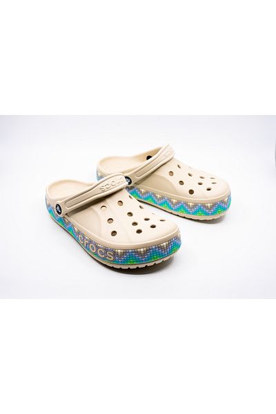 Crocs Bayaband Chevron Band Clog Bej Unisex Adult