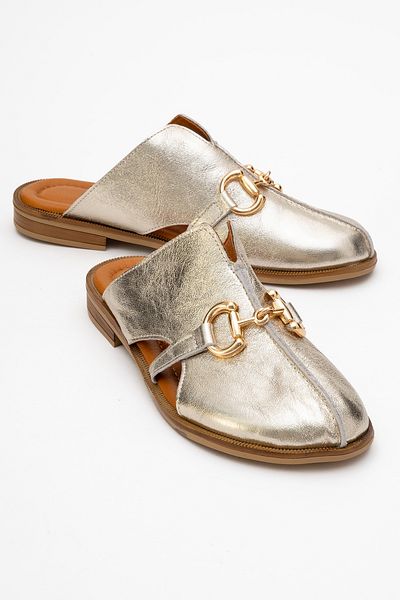 LuviShoes Γυναικείες παντόφλες FAVOR Gold Metallic Γνήσιο Δερμάτινο Κλειστό Μπροστινό Πόρπη