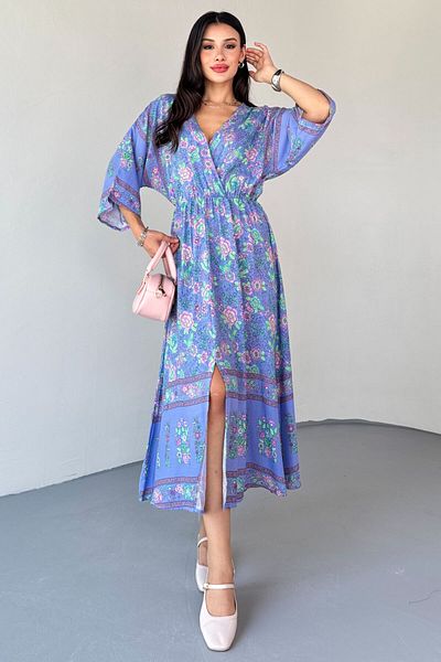 Cappmoda ELB-01813 Μακρύ φόρεμα με λουλουδάτο μοτίβο λιλά διπλό πέτο