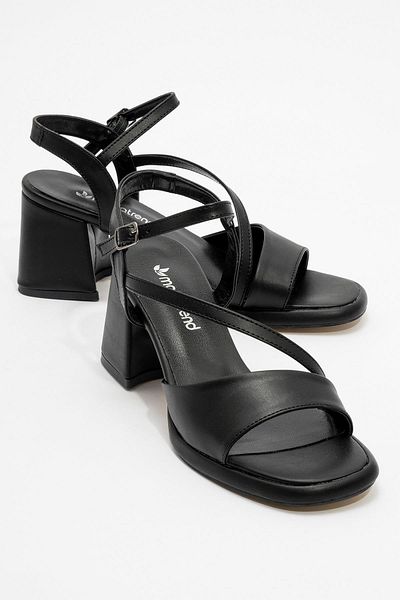 CCWAY AYAKKABI Women's Cross Strap Heeled Sandals Black Skin