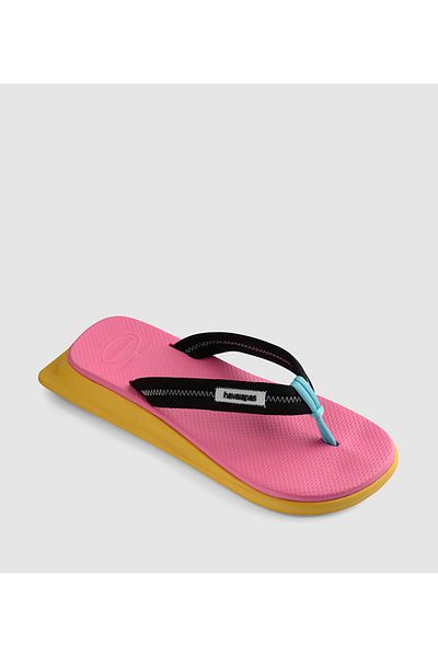 Havaianas الوردي هاف. صندل للجنسين من ترادي زوري