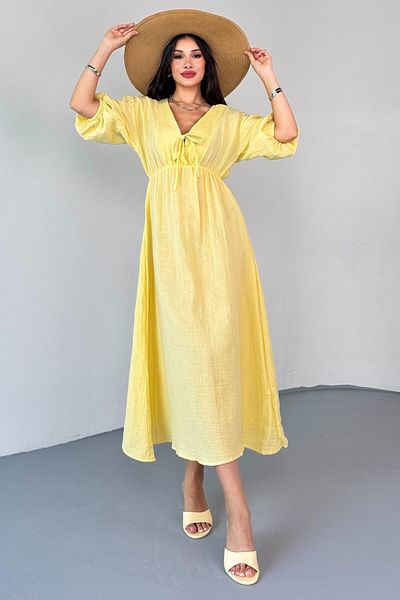 Cappmoda ELB-01812 Μακρύ φόρεμα με κίτρινο λαιμόκοψη από βαμβακερό λινό