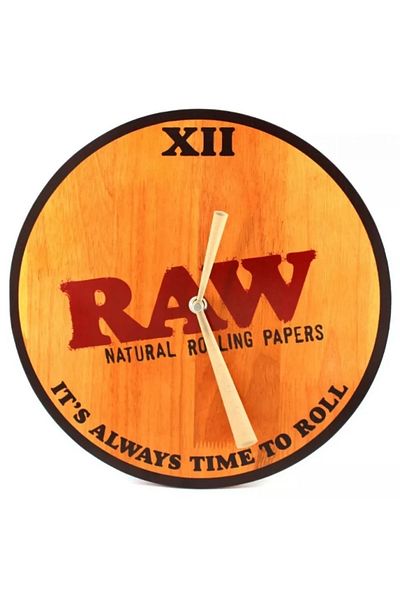 RAW Raw round solid wood clock