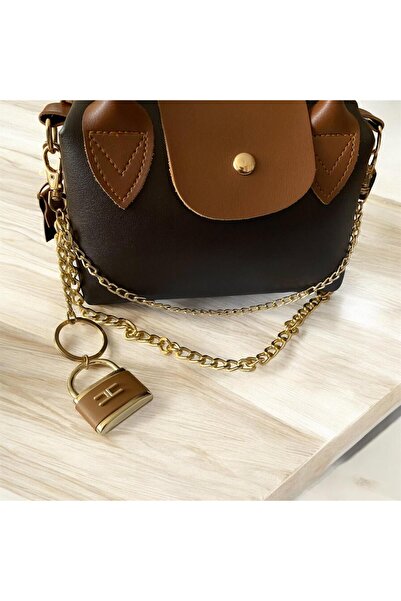 unique-g fashion accesories Altın Renk Zincirli Kilit Detaylı Kadın Çanta Aksesuarı – Dekoratif Askı Süsü