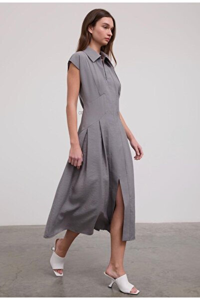 BGN Önden Fermuarlı pileli elbise
