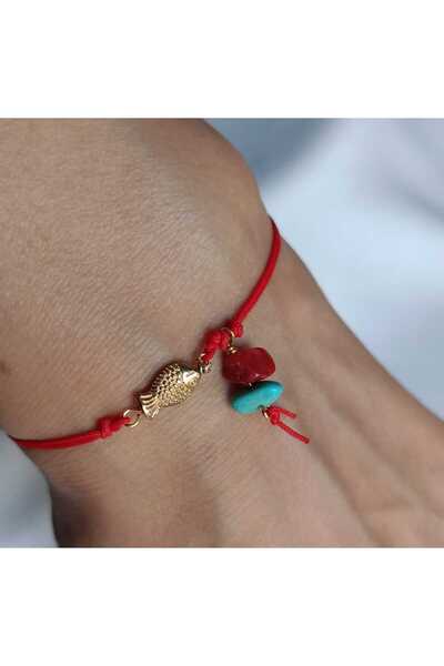 Hanna Design Doğal Taşlı Şans Bilekliği – Kırmızı İp, Altın Balık Figürü, Mer...