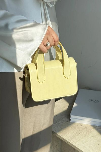 LEONAS Small Size Women's Hand and Shoulder Bag with Stitching Detail Wora Yellow