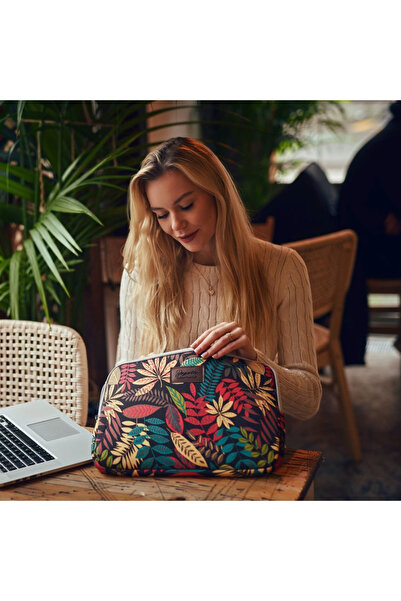 zagatto Laptop sleeve 13–14.2”, multicolor, waterproof, fits MacBook Pro/Air, 35.5x26x2 cm, ZG634