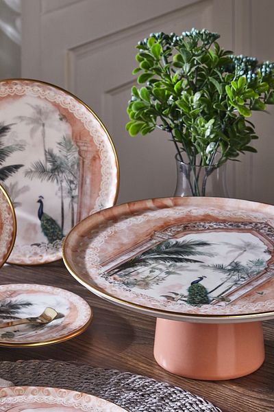Fecra Peacock 19 Piece Presentation and Service Set