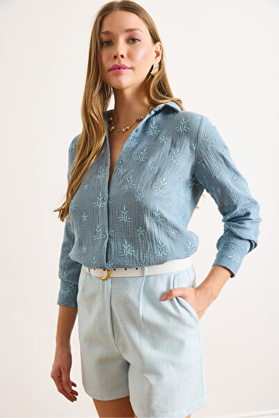 Olalook Kadın İndigo Nakış Detaylı Müslin Gömlek GML-19001333