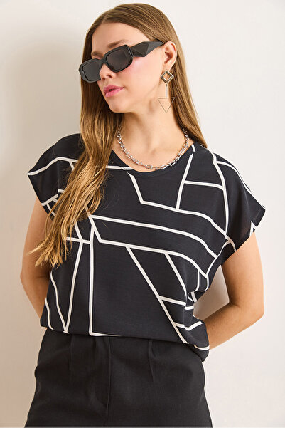 Olalook Women's Asymmetrical Black V-Neck Woven Viscose Blouse Blz-19003048