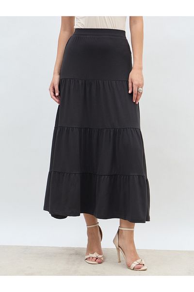 Styli Solid Knitted Tiered Maxi Skirt with Elasticated Waistband