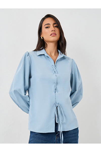 Styli قميص سادة بأكمام منفوخة وتفاصيل ربطة أمامية