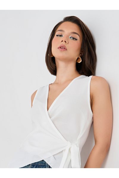 Styli Solid V-Neck Sleeveless Wrap Top