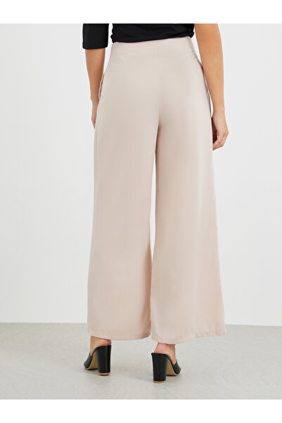 Styli Solid High Rise Pleated Wide Leg Pants