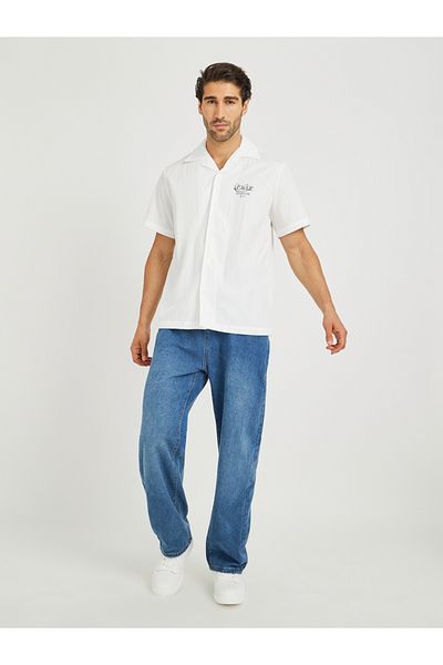 Styli Men White Graphic Print Resort Collar Relaxed Fit Shirt