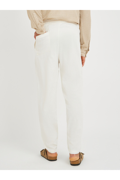 Styli Textured Balloon Fit Trousers with Drawstring