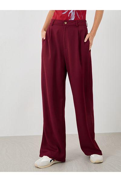 Styli Women Burgundy Solid Wide Leg Pants with Belt Loops