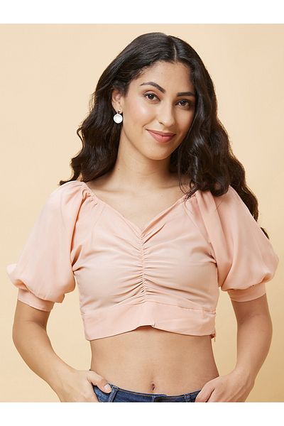 Globus By Styli بلوزة نسائية قصيرة بلون الخوخ مع رقبة على شكل حرف V