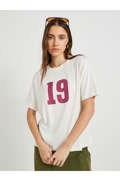 Styli Slogan Print Round Neck T-Shirt