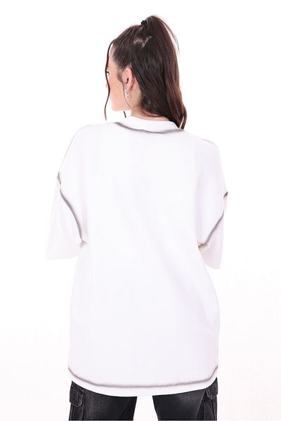 SWAG SA Oversized T-shirt with elegant embroidery and short sleeves