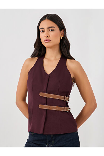 Styli صدرية بفتحة رقبة على شكل حرف V مع حزام مزدوج من الجلد الصناعي