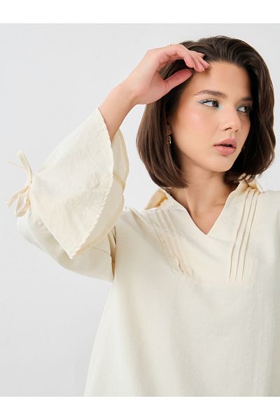 Styli Solid Flute Sleeves Regular Fit Popover Shirt with Pintuck Detail