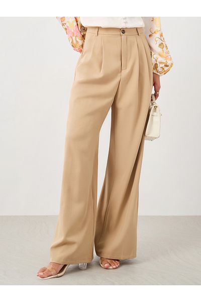 Styli Solid Pleated Straight Fit Pants with Belt Loops