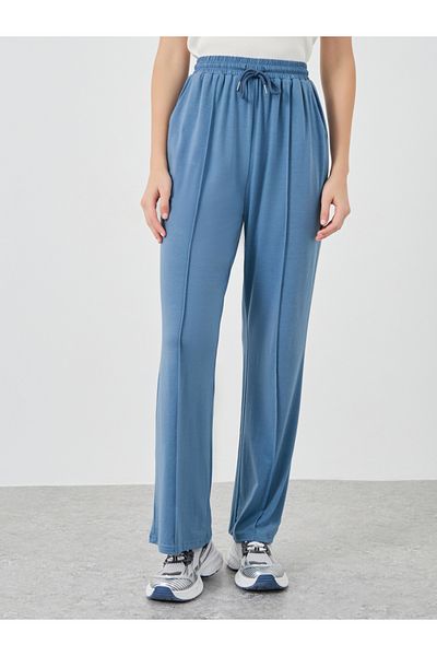 Styli Solid Mid Rise Relaxed Fit Pants with Pintuck Detail