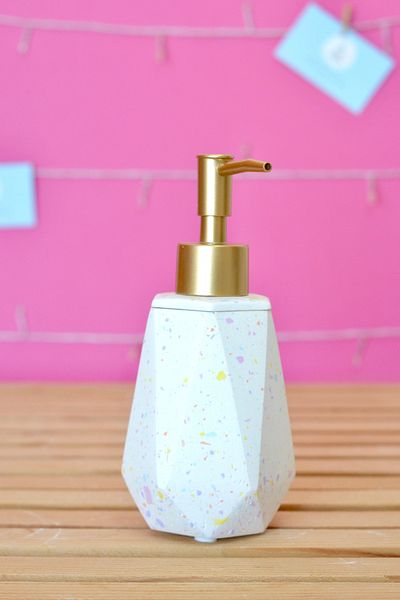 Bİ DOLU DÜKKAN Colorful Terrazzo Patterned Handmade Soap Dish |   Matte Pump Terrazzo Liquid Soap Dispenser |   Bathroom Organizer