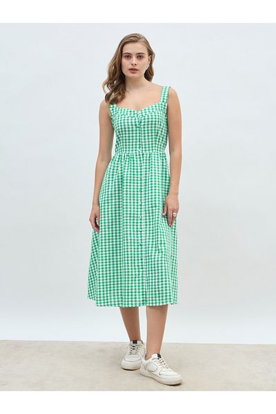 Styli Women Green Gingham Checked Sweetheart Neck A-Line Midi Dress with Smocked Back