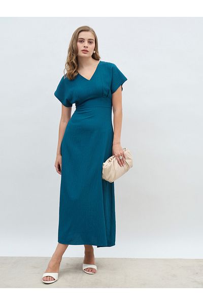 Styli Crinkled Extended Sleeves A-Line Maxi Dress