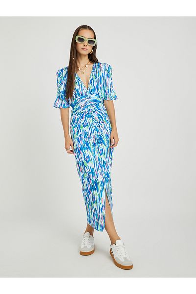 Styli Printed Ruched Detail V-Neck Maxi Dress