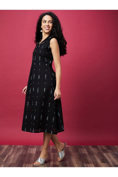 Globus By Styli Women Black Printed Collared A-Line Midi Dress