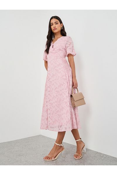 Keenly By Styli Texture Pleated V-Neck Short Sleeve Midi Dress