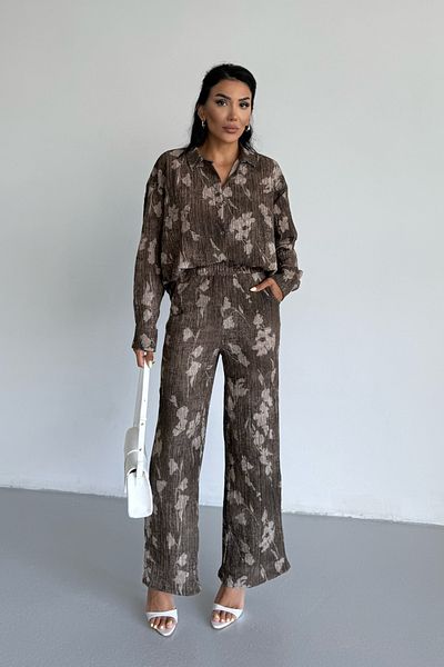 Yefrastore Brown Floral Suit with Crinkle Texture