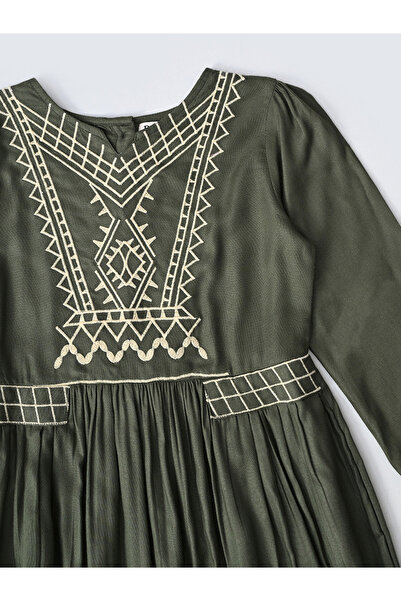 Bella Moda By Styli Embroidered Notch Neck Knee-Length Dress