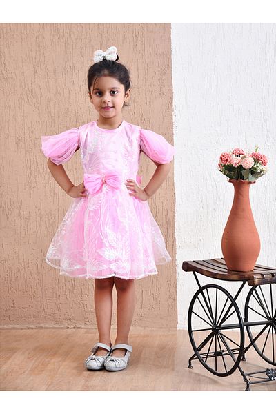 Bella Moda By Styli Embellished Lace Detail Knee-Length Dress with Bow Detail