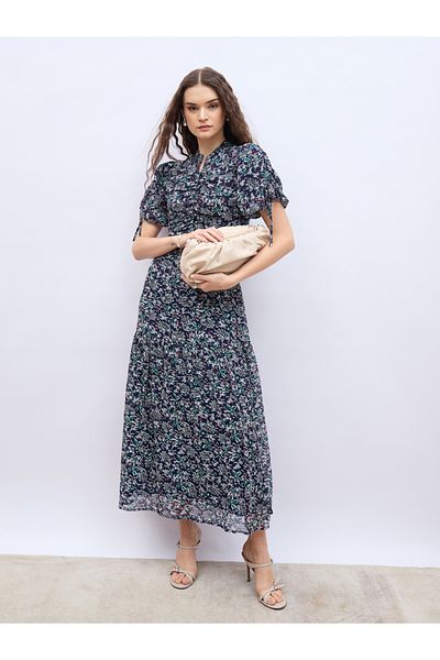 Styli All-Over Floral Print Balloon Sleeves A-Line Maxi Dress with Ruched Detail