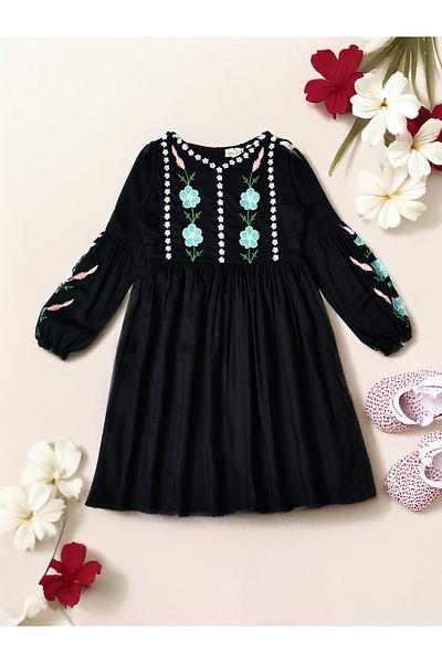 Bella Moda By Styli Floral Embroidered Round Neck Knee-Length Dress