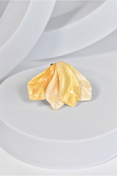 NARRU Handmade NARRU ring, adjustable, floral, yellow and cream, Marilu