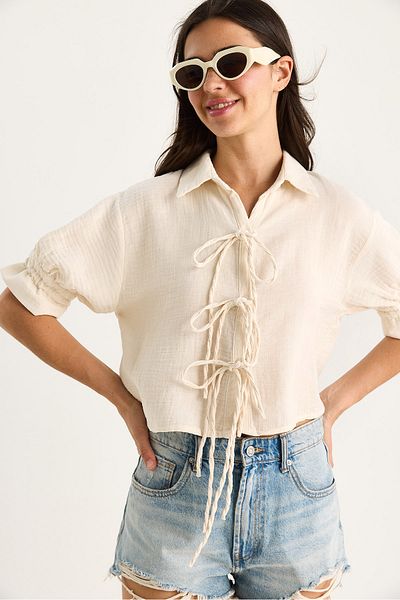 Bianco Lucci Women's Tie Detailed Sleeves Gathered Muslin Crop Shirt 2111 60283446