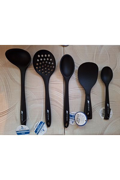 EMPA A V M Ivory Fireproof Non-Stick 5' Black Self-Standing Cup and Spoon Set