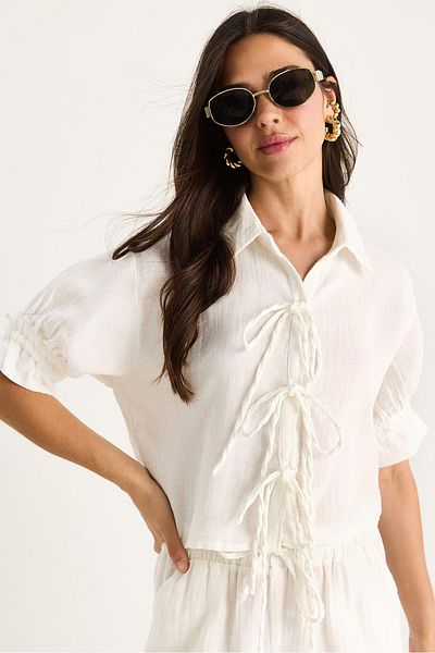 Bianco Lucci Women's Tie Detailed Sleeves Gathered Muslin Crop Shirt 2111 60283446