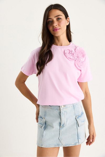 Bianco Lucci Γυναικείο T-Shirt με λαιμόκοψη με κανονικό λαιμόκοψη με αξεσουάρ λουλουδιών 60602030