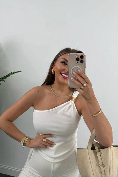 FioriModa Zero Sleeve Blouse