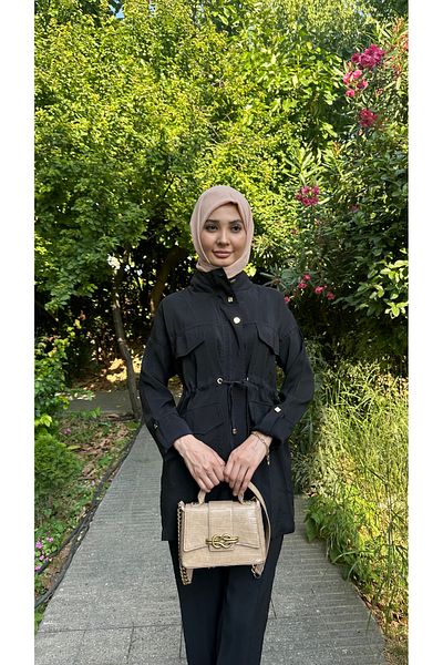 Swass Button and Pocket Detailed Suit