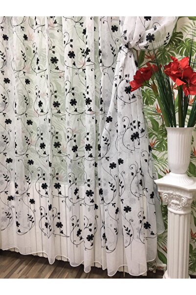 Liz Line Embroidered linen curtain, with rejansa, different sizes and colors, from the "Inna floral" collection by Liz Line